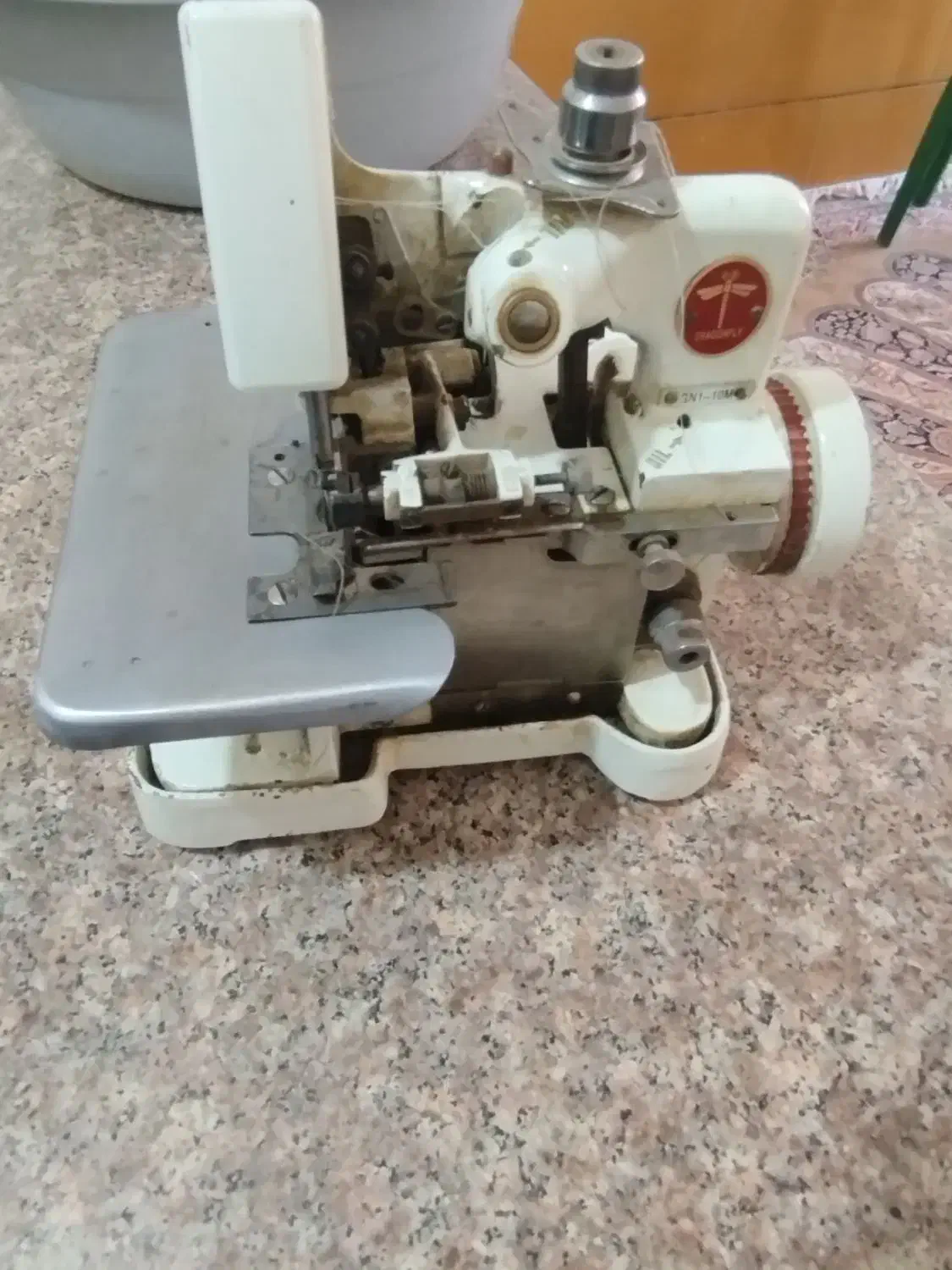 سردوز سه نخ پروانه|چرخ خیاطی و ریسندگی|شیراز, شهرک کوشکک|دیوار