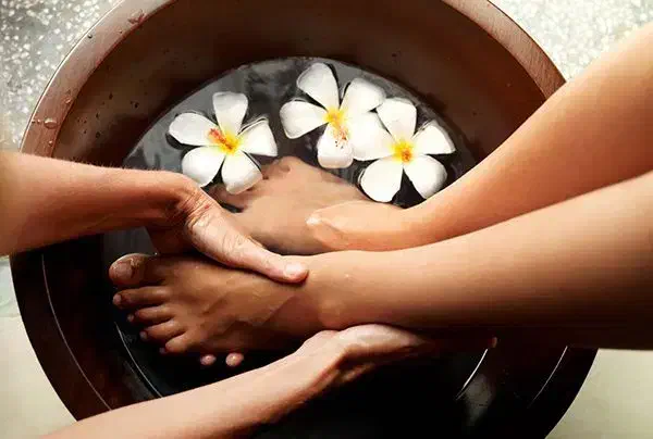 مدل خانم برا اسپا میخوام فقط هزینه مواد گرفته میشه|استخدام درمانی، زیبایی، بهداشتی|ایلام, |دیوار