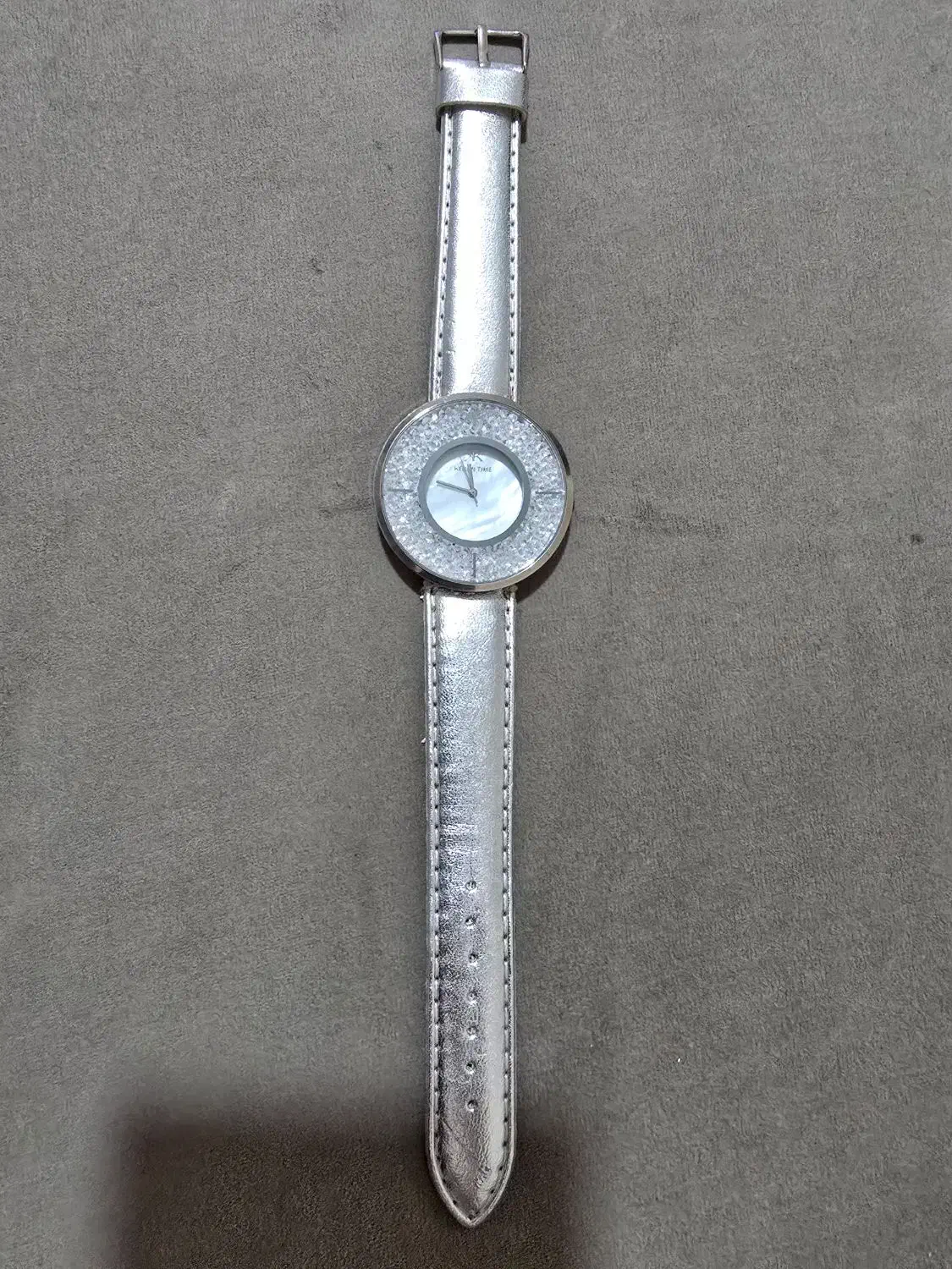 تعدادی ساعت مچی|ساعت|قرچک, زیبا شهر|دیوار