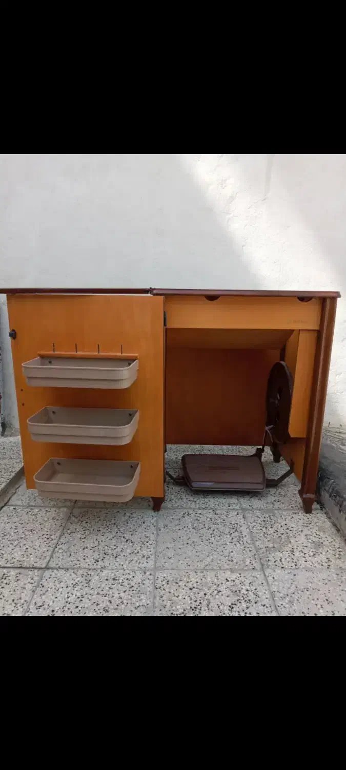 میز چرخ خیاطی سینگر آلمانی|لوازم خیاطی و بافتنی|ری, علایین|دیوار