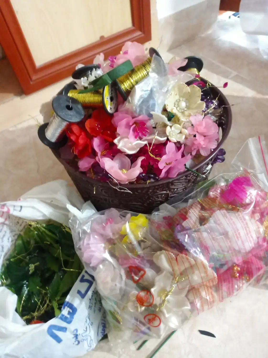 گل های کریستالی|گل مصنوعی|لاهیجان, لاشیدان|دیوار