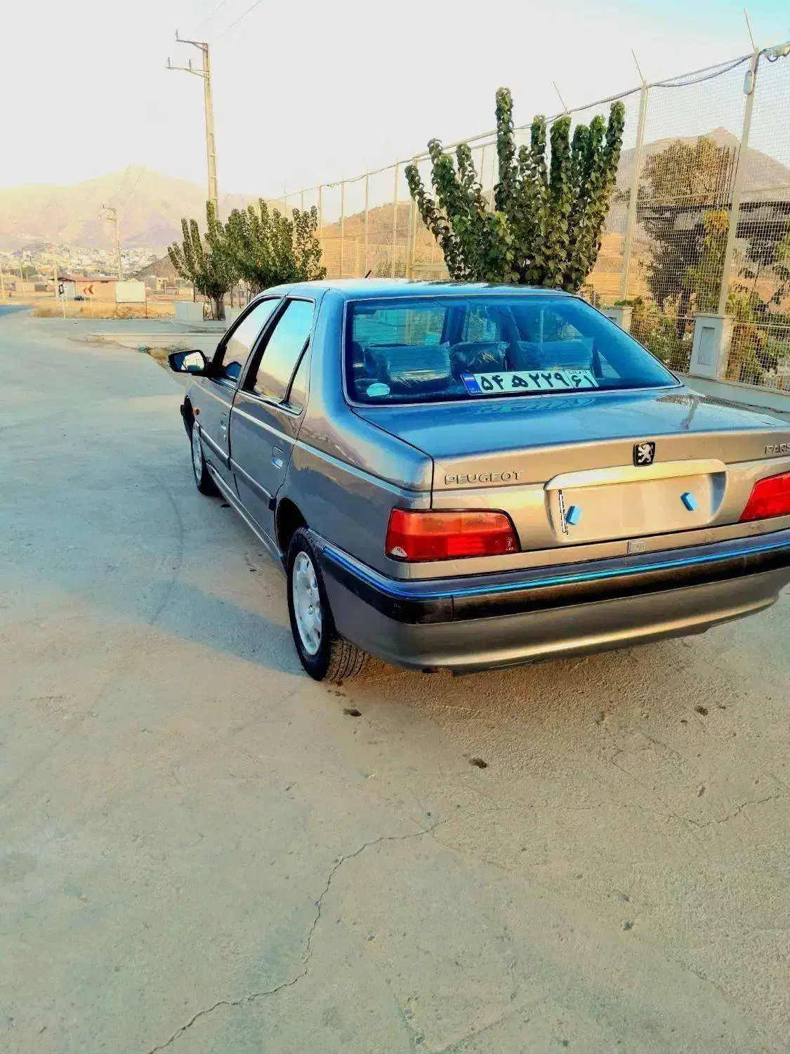 پژوپارس خاکستری مدل ۸۸|خودرو سواری و وانت|بانه, |دیوار