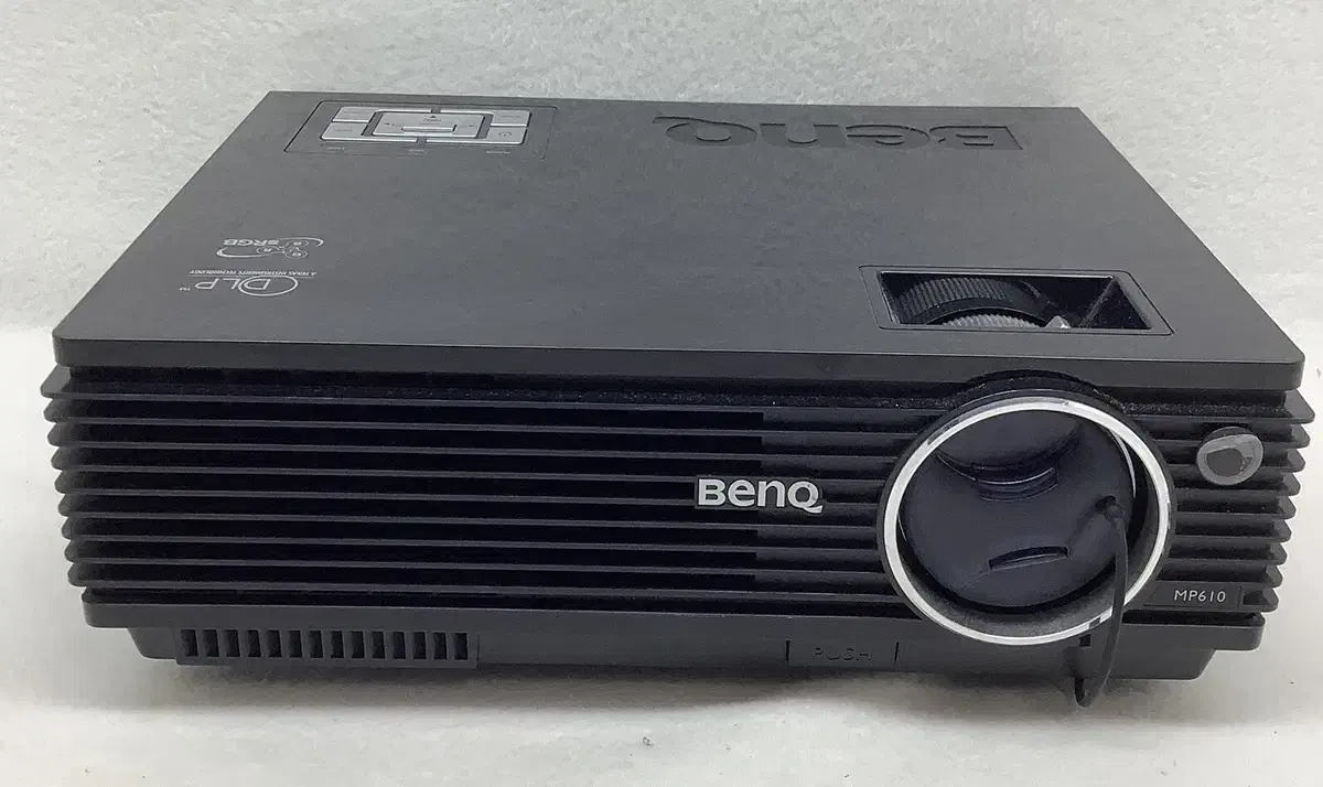 ویدئو پروژکتور  BENQ MP610|تلویزیون و پروژکتور|یزد, |دیوار
