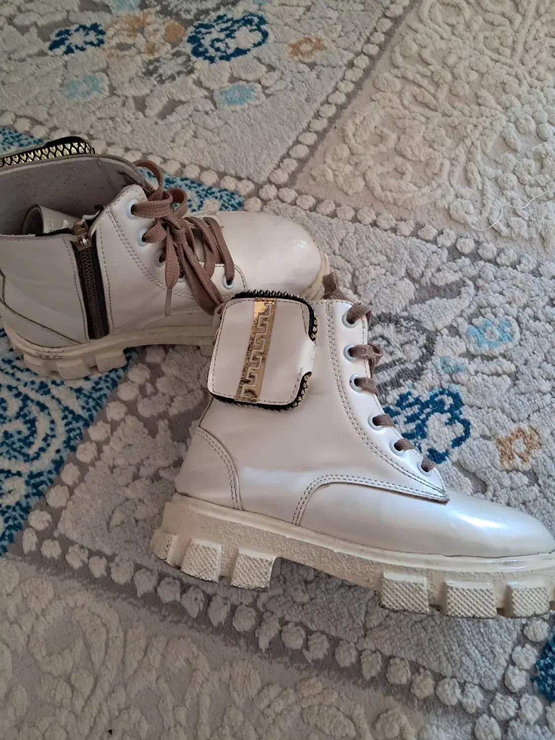 کفش|کیف، کفش، کمربند|اسلام‌‌آباد غرب, |دیوار