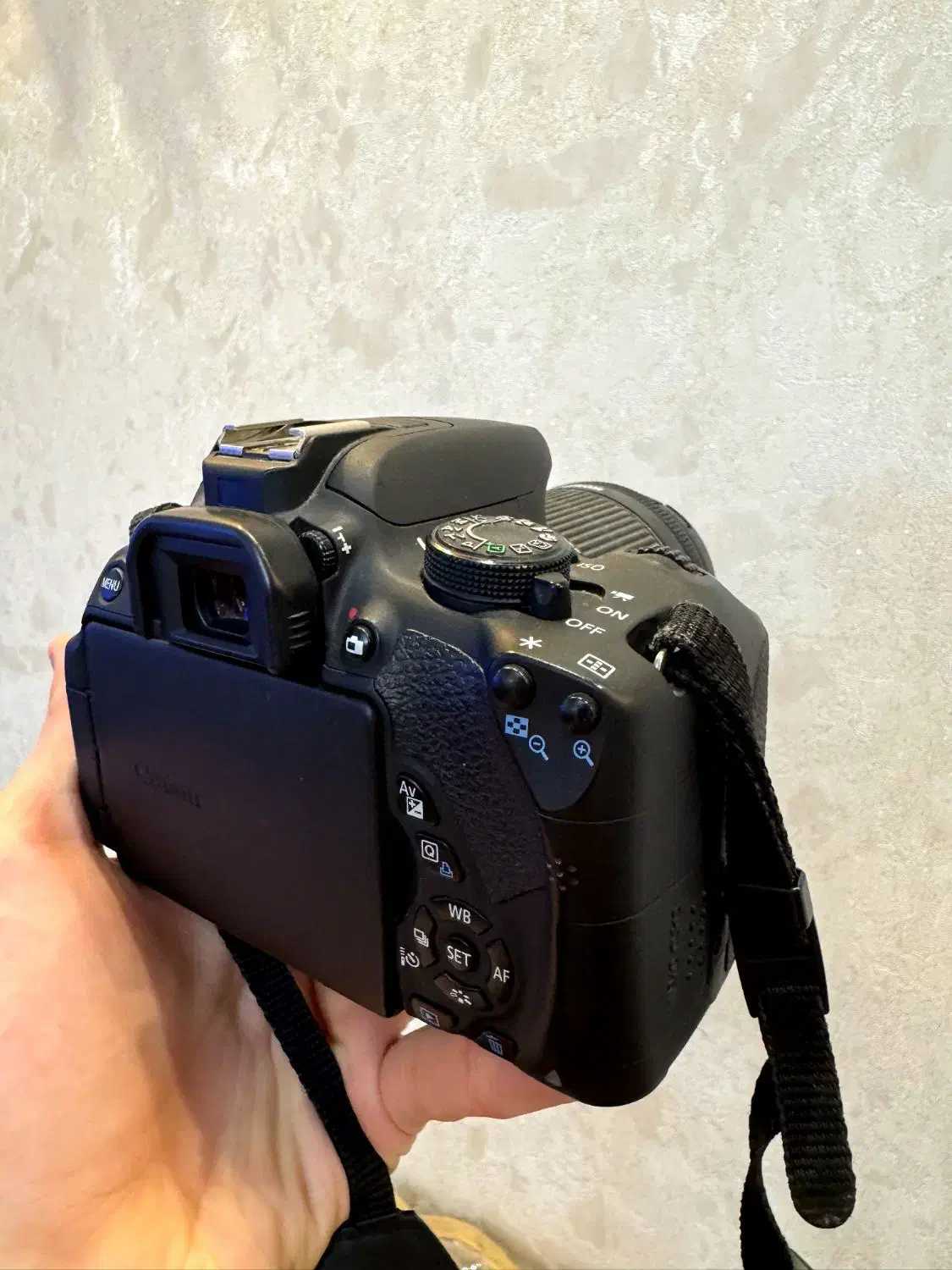 دوربین کنون 700d|دوربین عکاسی و فیلمبرداری|قم, هنرستان|دیوار