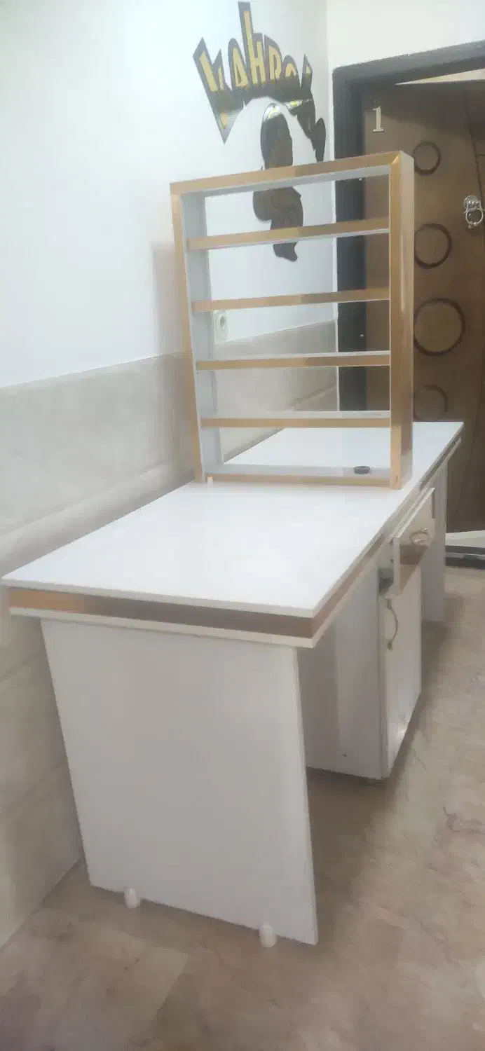 فروش لوازم آرایشگاهی|آرایشگاه و سالنهای زیبایی|بم, |دیوار