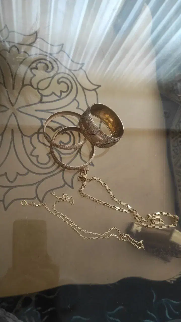 فروش طلا دست دوم (در حد نونو)بدون اجرت و مالیات|جواهرات|فولادشهر, فولادشهر|دیوار