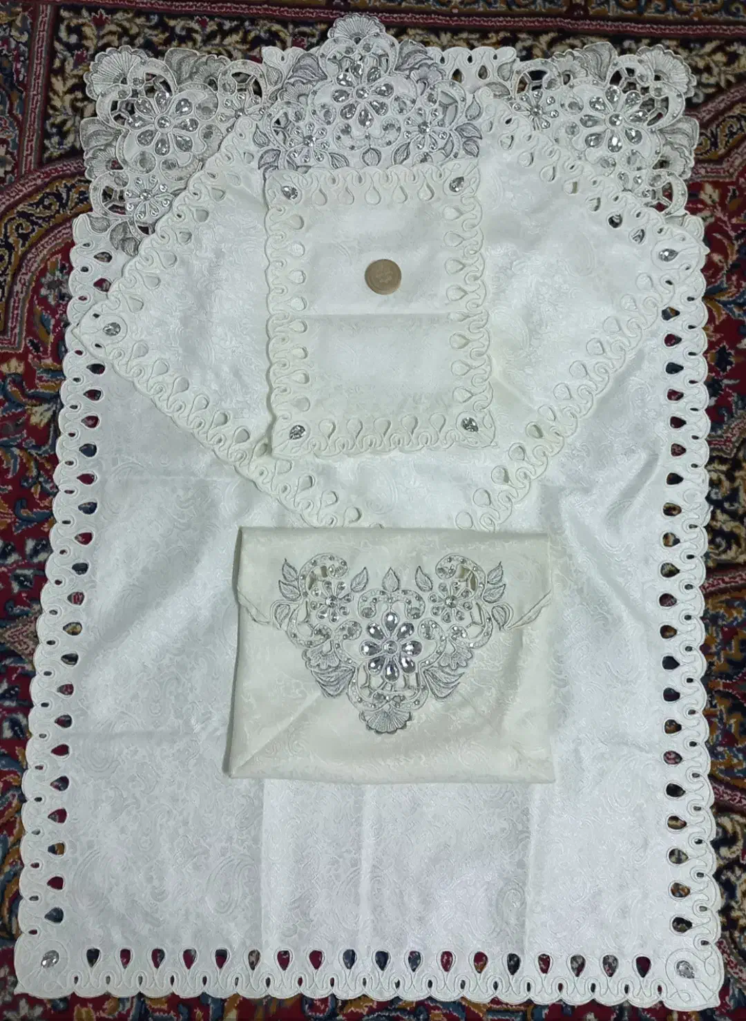 جانماز با کیف و پک کامل مدل سفید|زیورآلات و اکسسوری|رضوانشهر, |دیوار