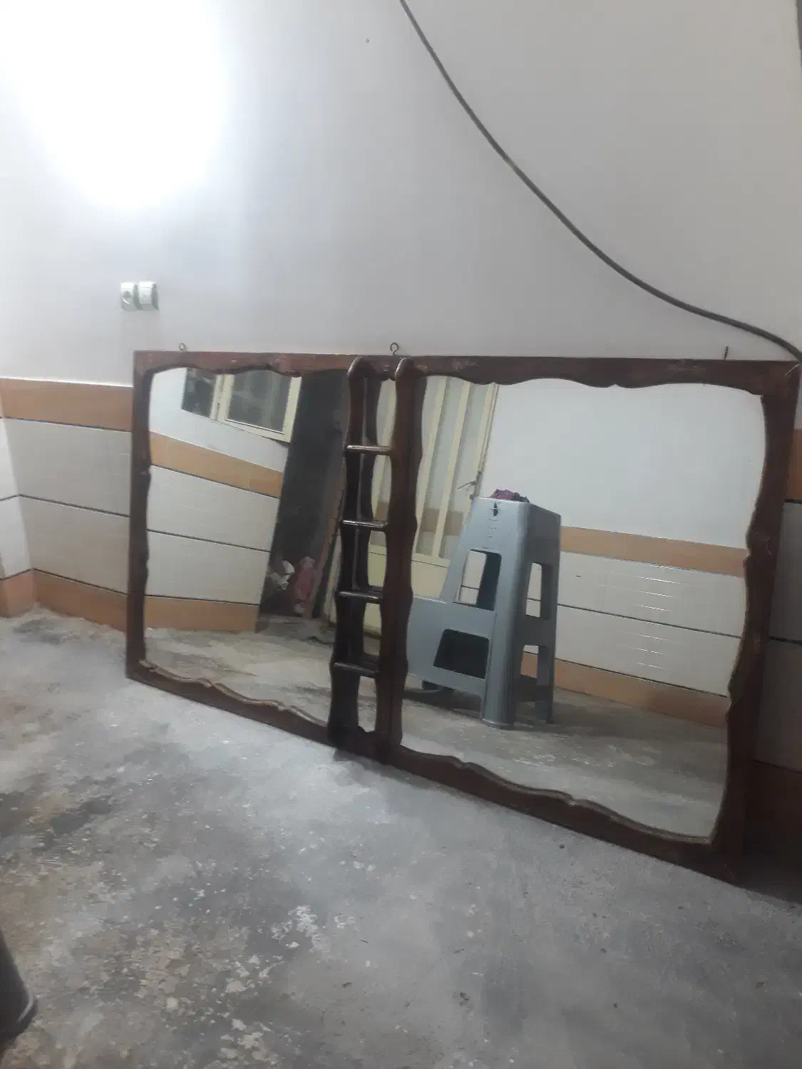 آینه|آرایشگاه و سالنهای زیبایی|گالیکش, |دیوار