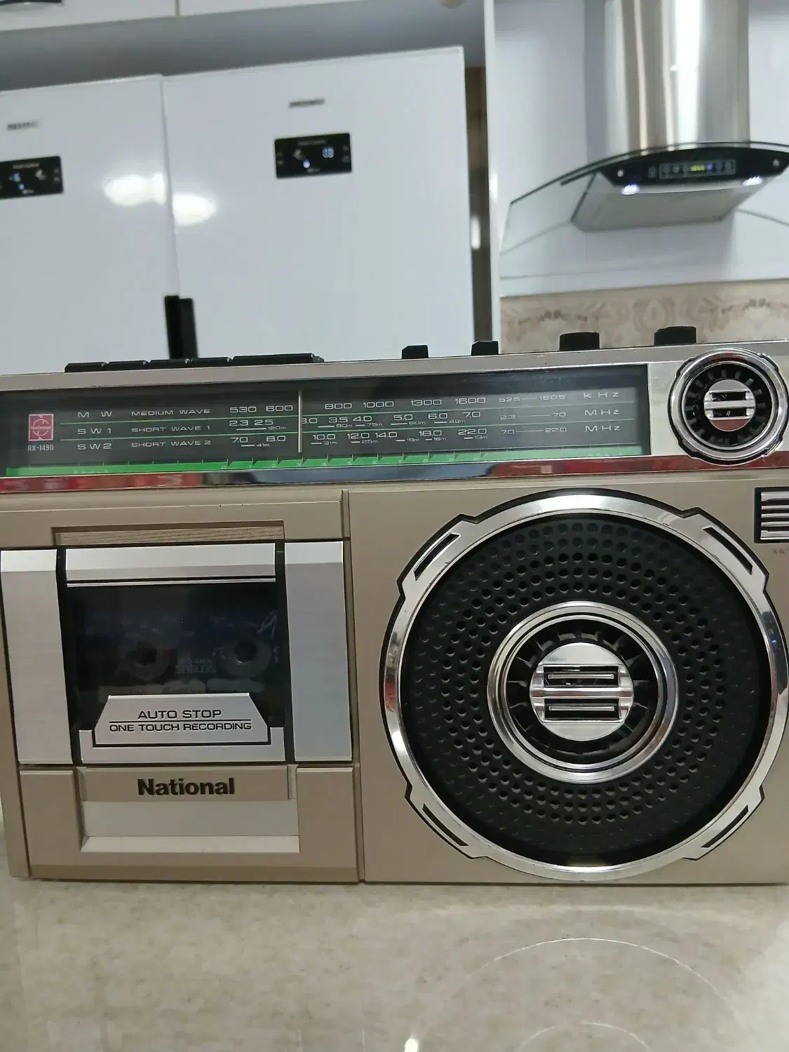 رادیو ظبط      قدیمی دکوراسیون سالم|کلکسیون اشیاء عتیقه|سهند, |دیوار