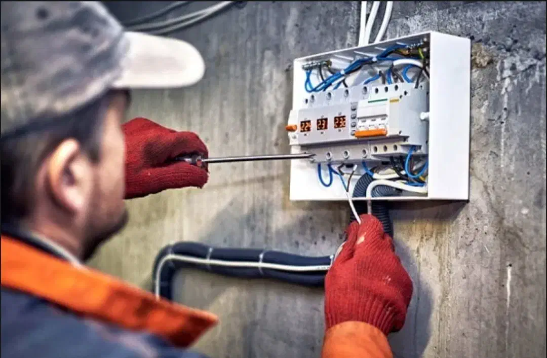 برقکار، برقکش، صنعتی، ساختمان|خدمات پیشه و مهارت|فسا, |دیوار