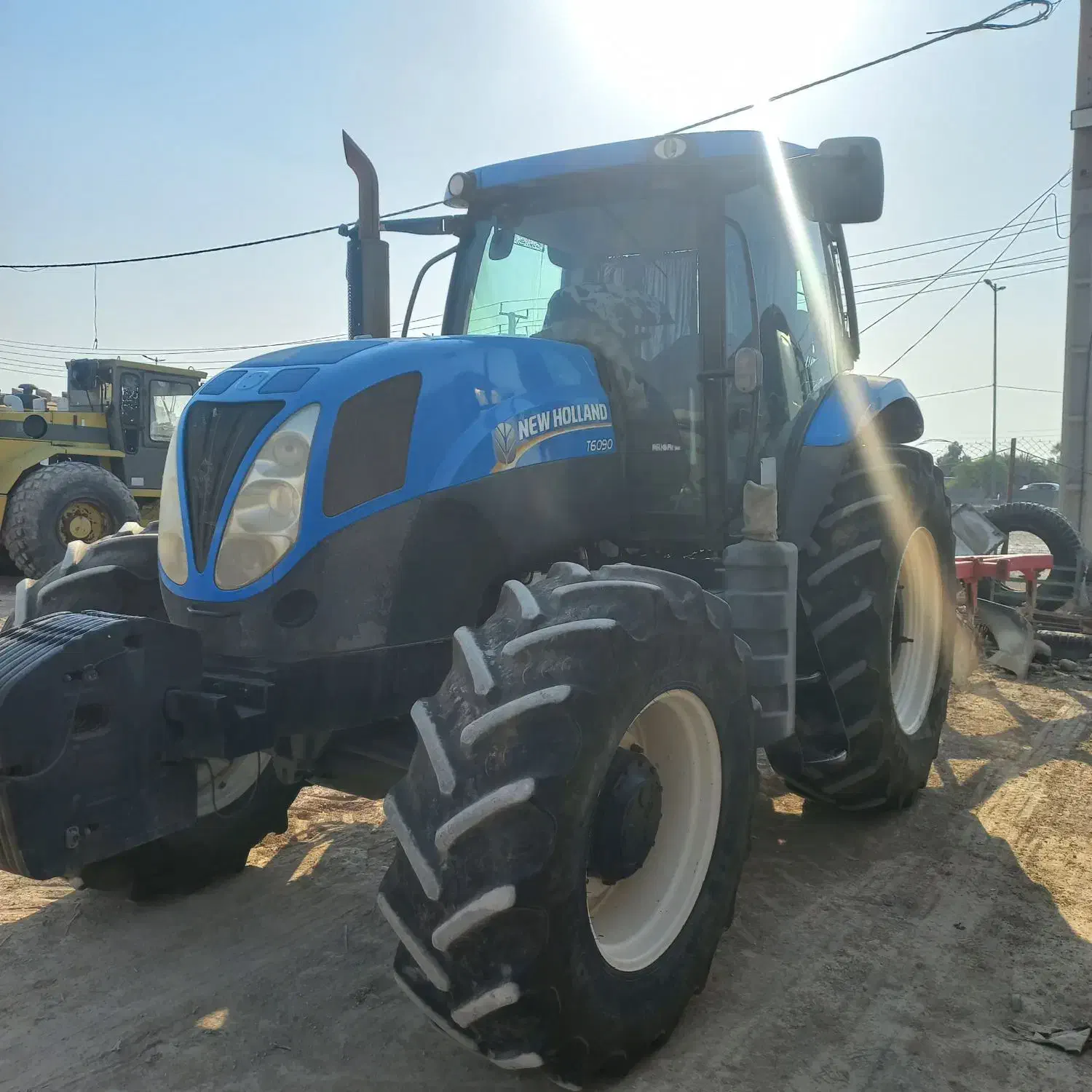 فروش تراکتور نیوهلند ۶۰۹۰  ۲۰۱۷|خودرو سنگین|اهواز, زرگان|دیوار