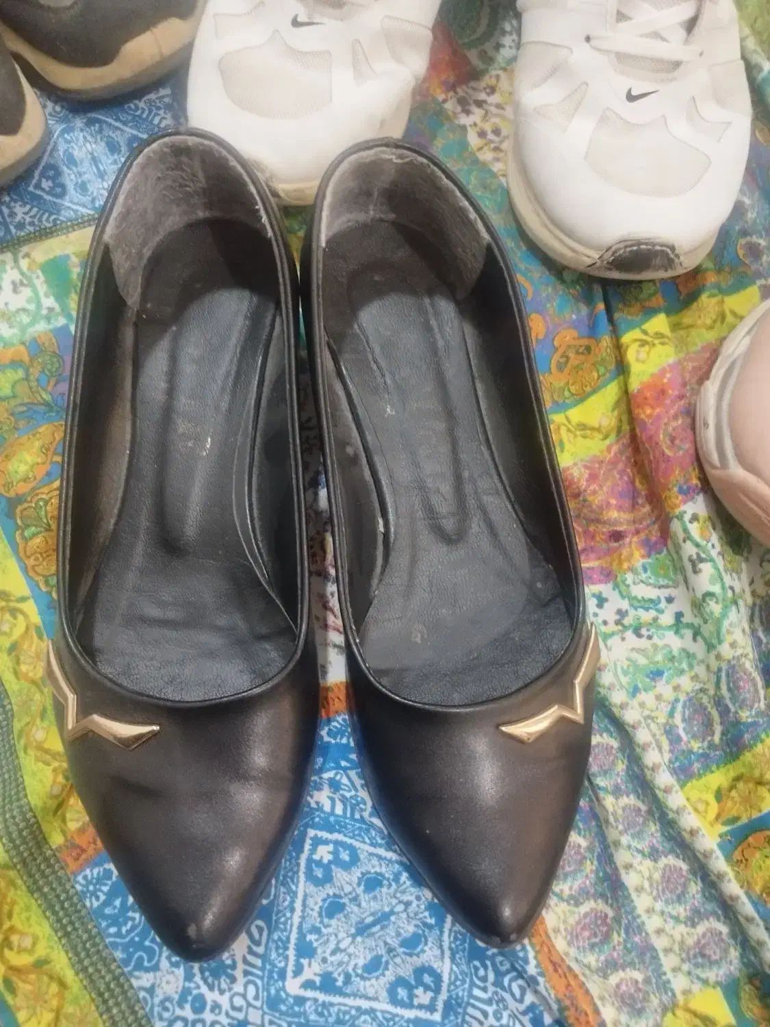 کفش|کیف، کفش، کمربند|مشهد, خواجه ربیع|دیوار