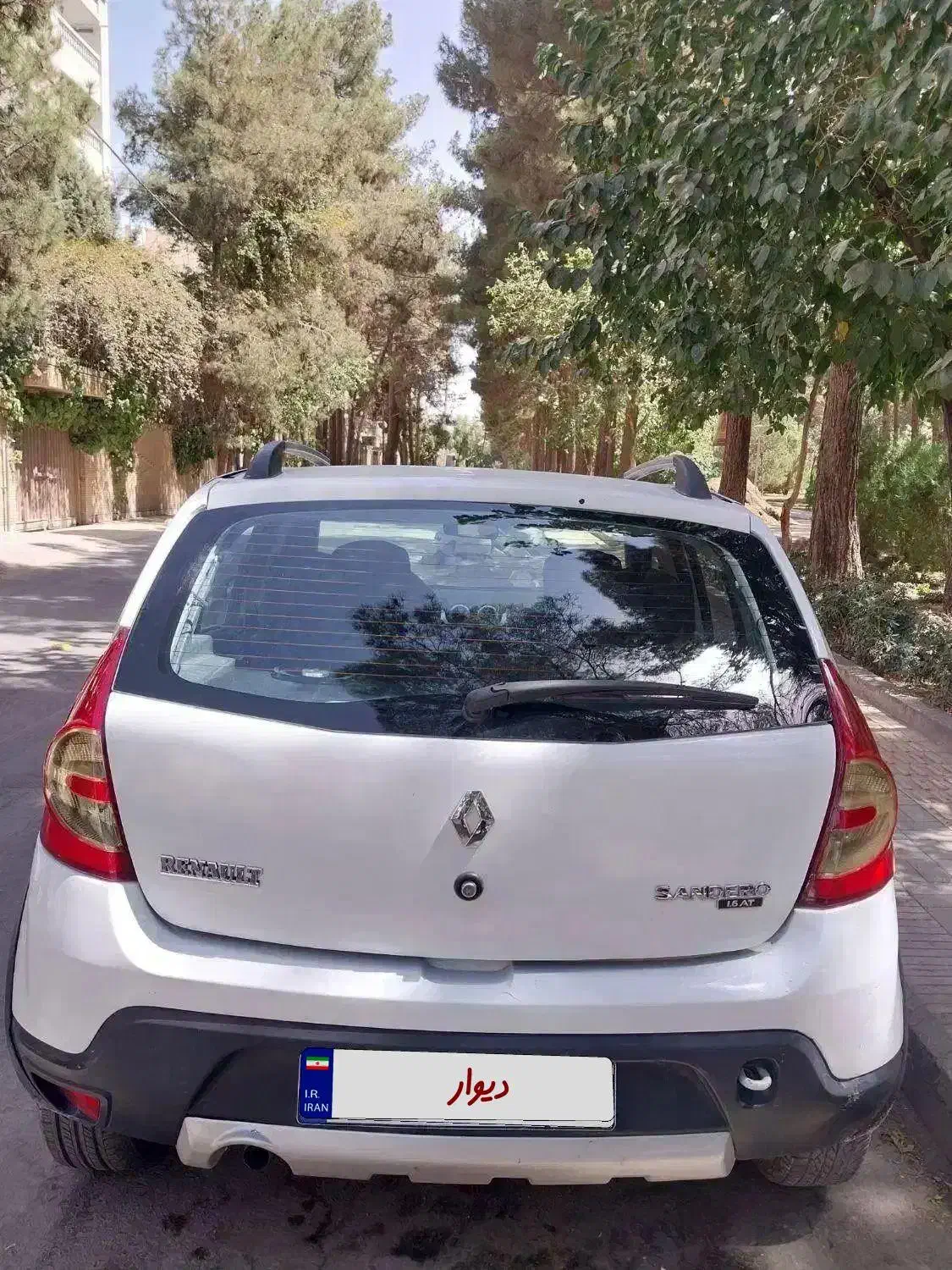 رنو ساندرو استپ وی اتومات مدل۹۷|خودرو سواری و وانت|اصفهان, آهنگران|دیوار