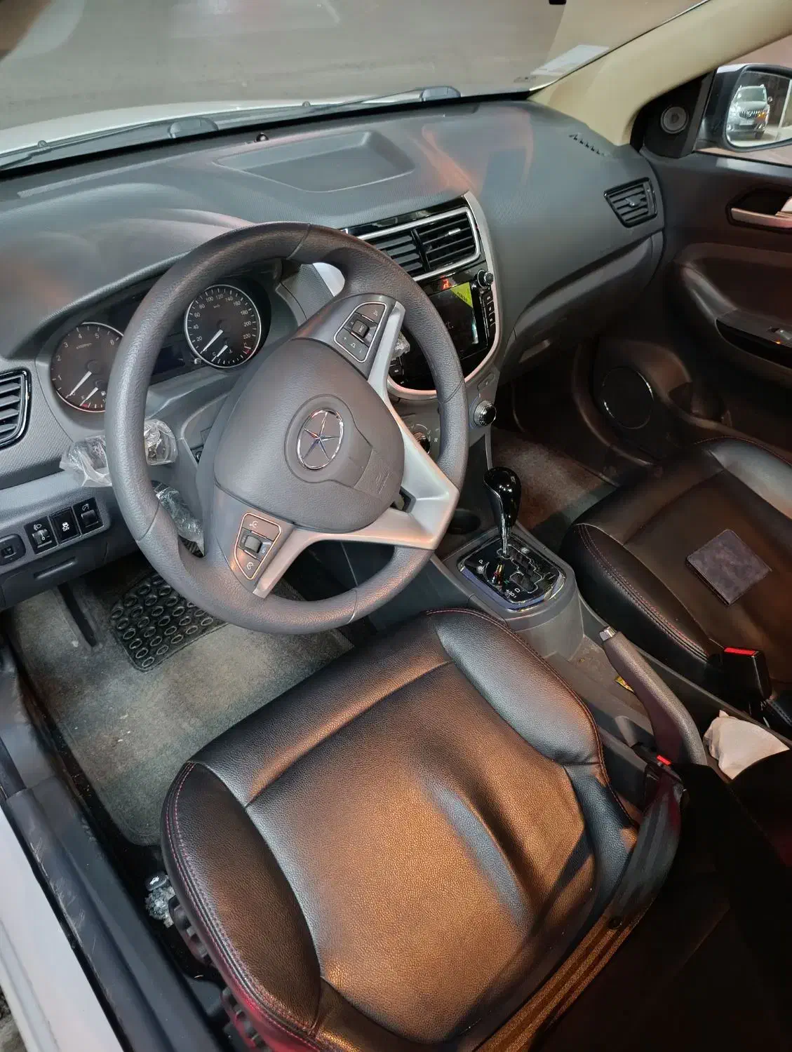 جک j4 1402|خودرو سواری و وانت|بروجرد, |دیوار