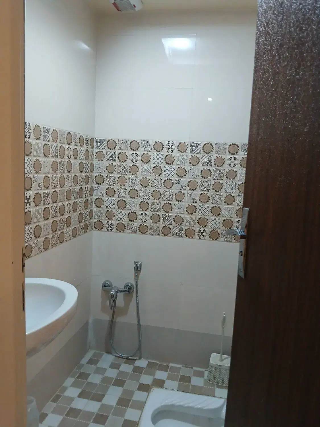 105متر /2خواب /الزهرا /مشاور زمانی/