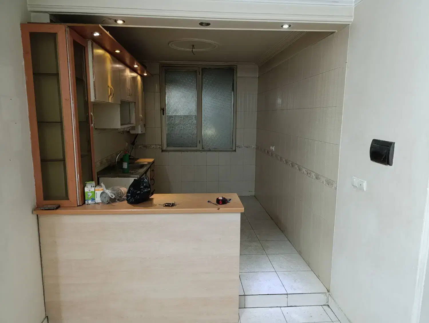 کابینت  بدنه فلزی تمیز با تاج و دکور|مصالح و تجهیزات ساختمان|تهران, مینای جنوبی|دیوار