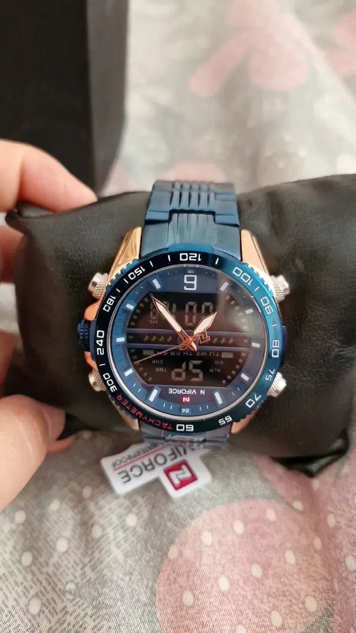 ساعت مچی نو نو|ساعت|شبستر, |دیوار