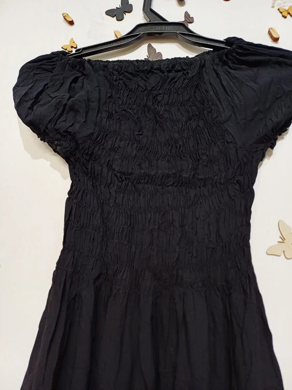 ساحلی|لباس|نیشابور, خط کاشمر|دیوار