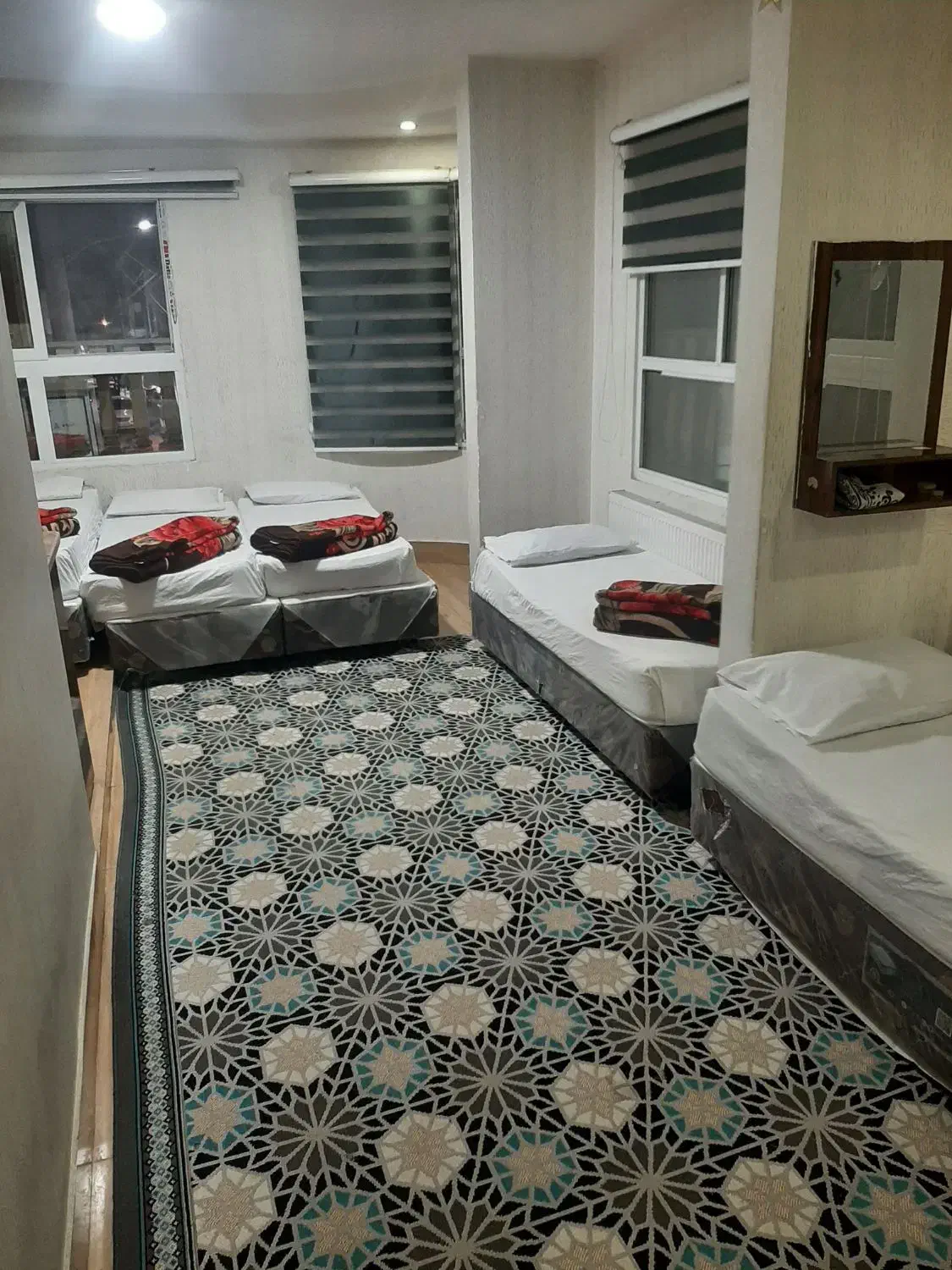 مشهد مقدس|تور و چارتر|زرند, |دیوار