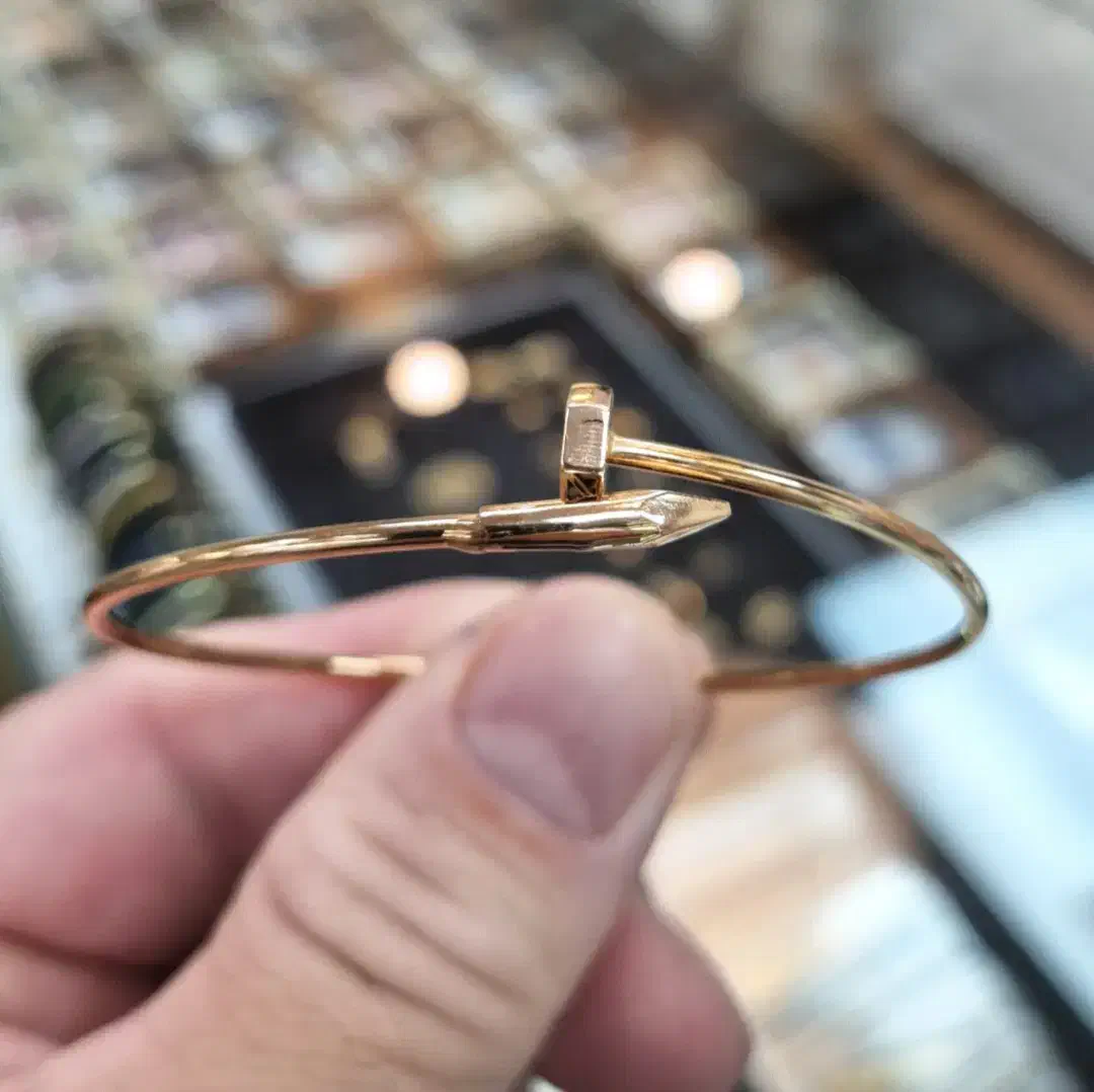 دستبند بنگل بدون اجرت ومالیات فقط با ۵ درصد|جواهرات|رشت, فلسطین|دیوار