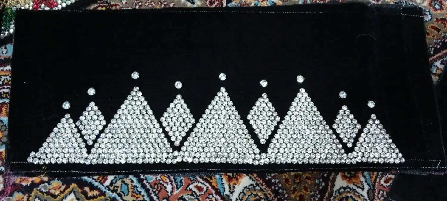 کلاهچه(لچک)|لباس|ناغان, |دیوار