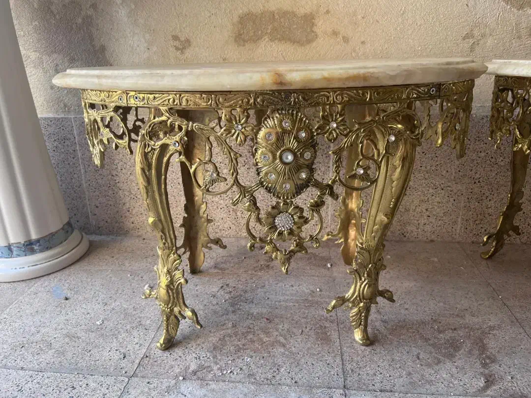 جلو مبلی برنز اصل  با رویه سنگی تاج دوطرفه|مبلمان خانگی و میز عسلی|ارومیه, |دیوار