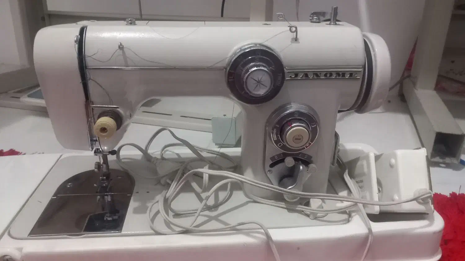 دوعدد چرخ خیاطی در حد نو|چرخ خیاطی و ریسندگی|شیروان (خراسان), |دیوار