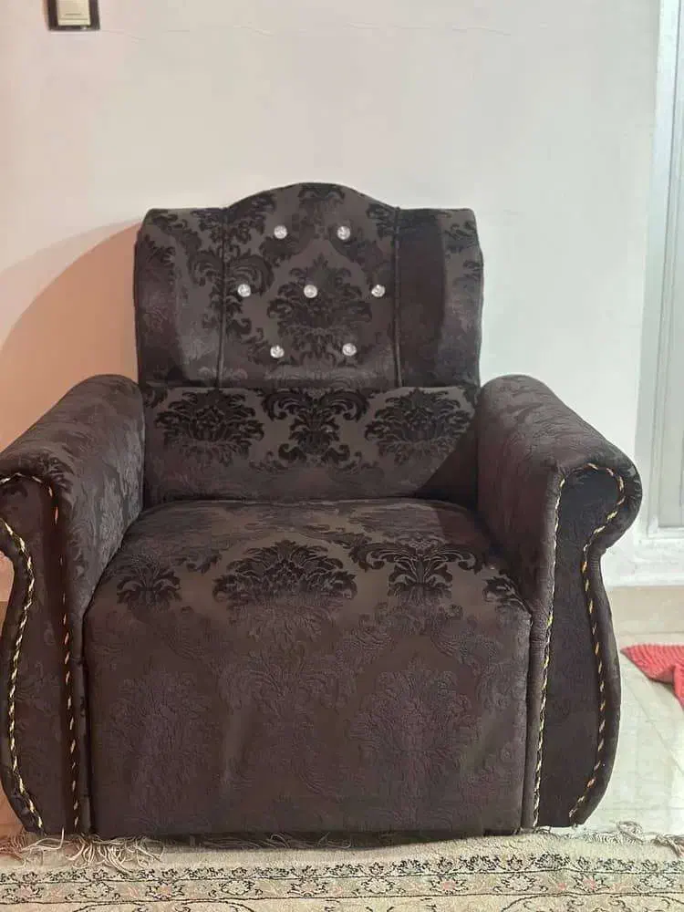 مبل و میز ناهارخوری سالم|مبلمان خانگی و میز عسلی|بندر انزلی, آذربایجان|دیوار