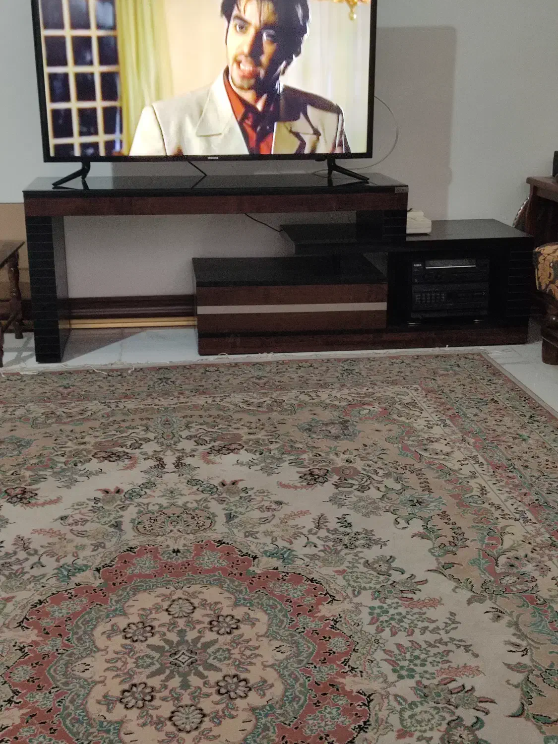 زیر تلویزیونی با جای سینما خانواده درحد نو|میز تلویزیون|تهران, سردارجنگل|دیوار