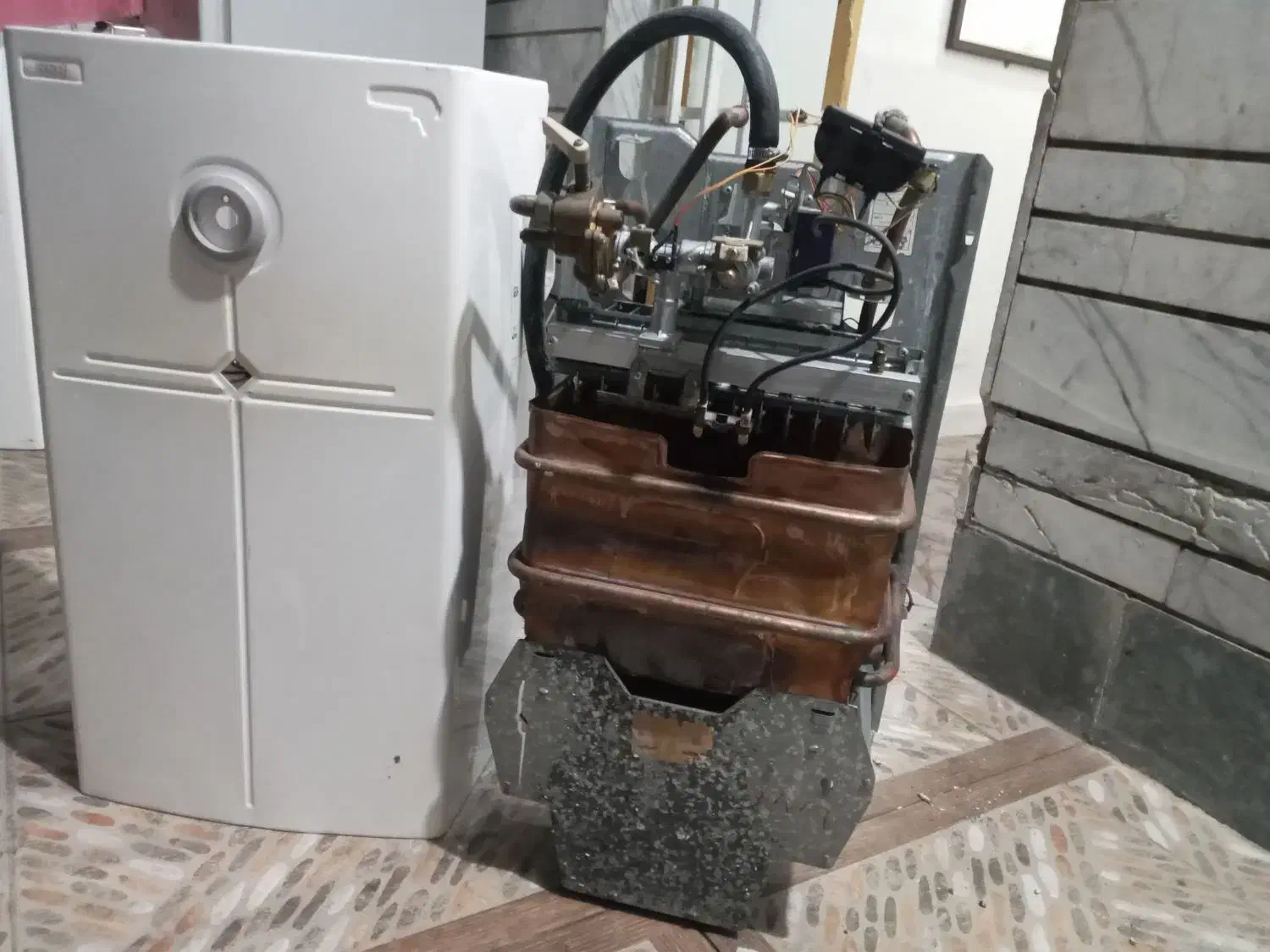 آبگرم کن بوتان|آبگرمکن، پکیج، شوفاژ|شیراز, شیخ علی چوپان|دیوار