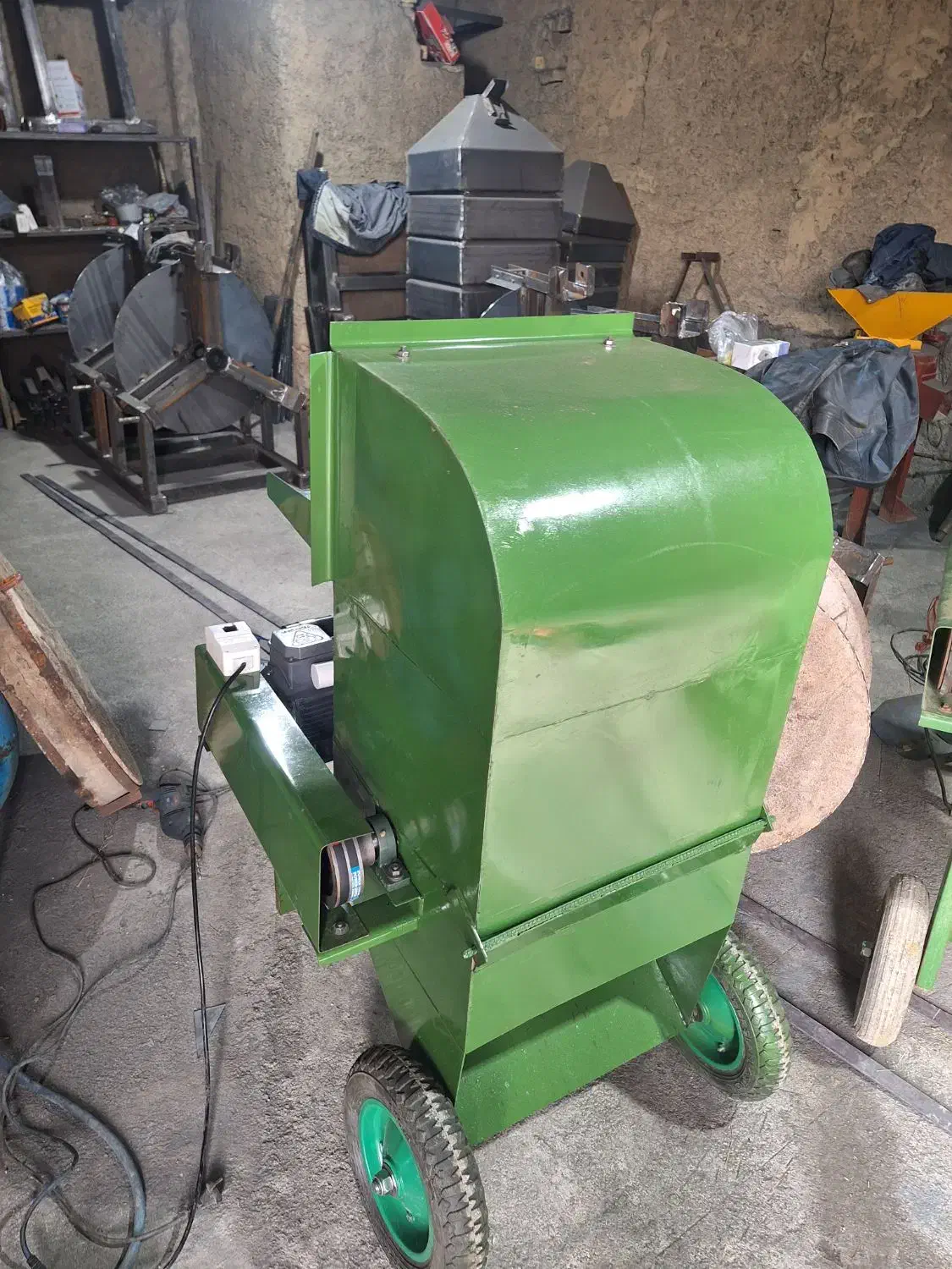 سمپاش گاو اهن|ماشین‌آلات صنعتی|خرم‌آباد, |دیوار