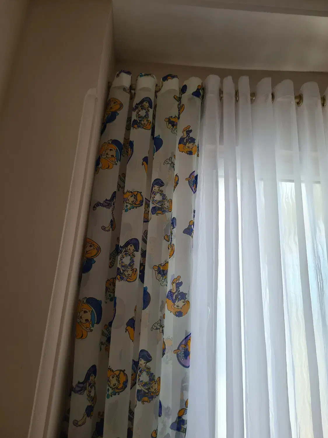 پارچه حریر پانچ نو|لباس|لاهیجان, کوی آزادگان|دیوار