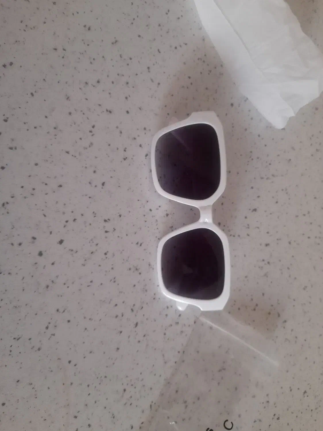 دو عدد عینک آفتابی|زیورآلات و اکسسوری|سلماس, |دیوار