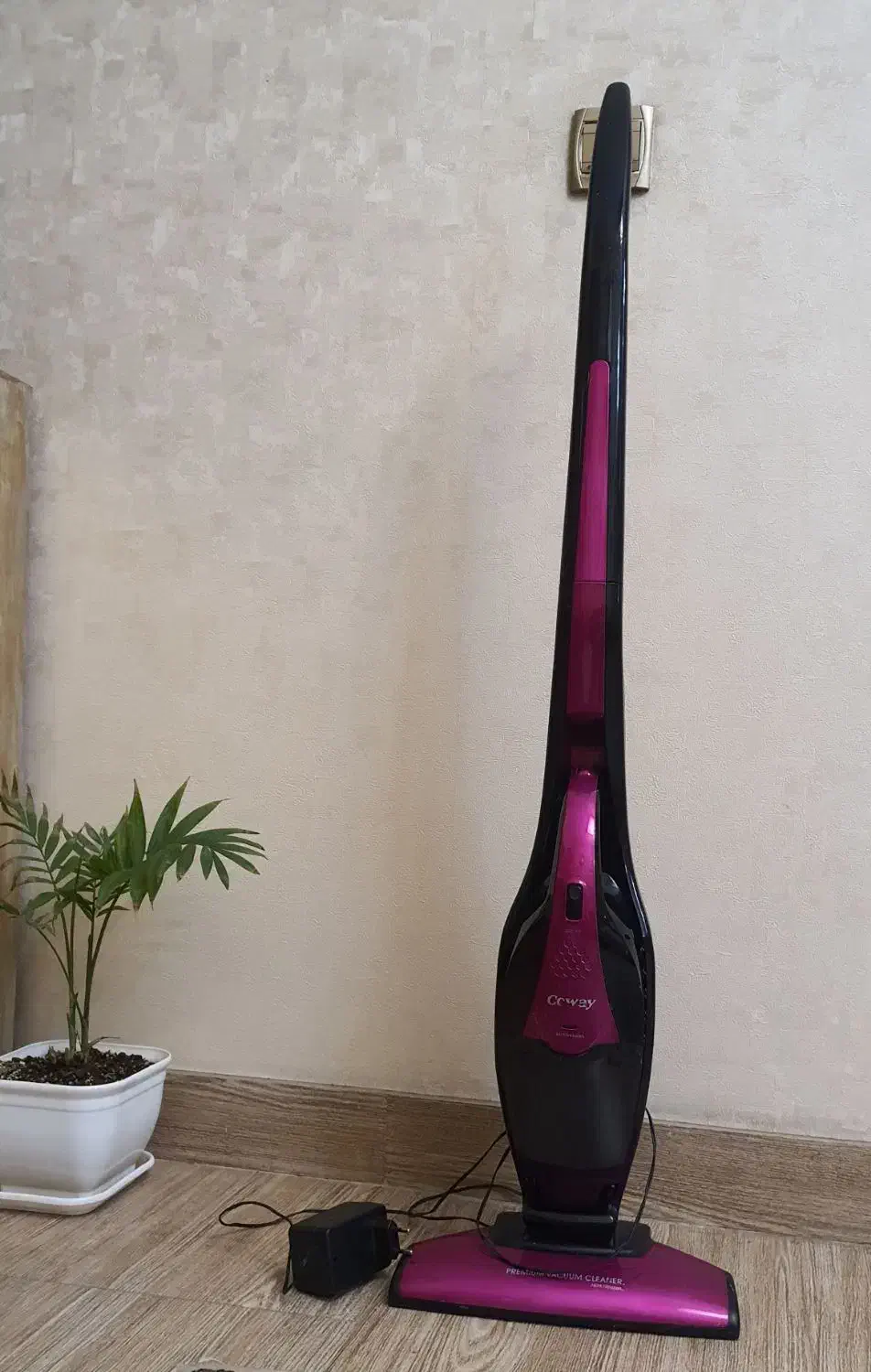 جارو شارژی coway(کره ای)|جاروبرقی، جارو شارژی، بخارشو|تهران, پرستار|دیوار