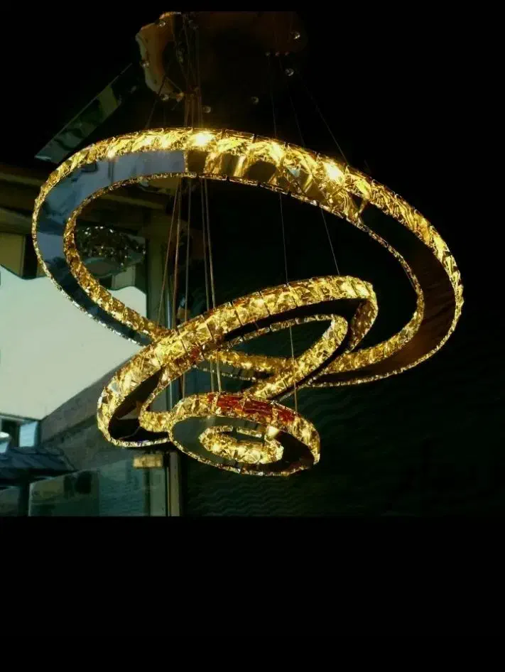 لوستر کریستالی ۳حلقه|لوستر و چراغ آویز|همدان, |دیوار