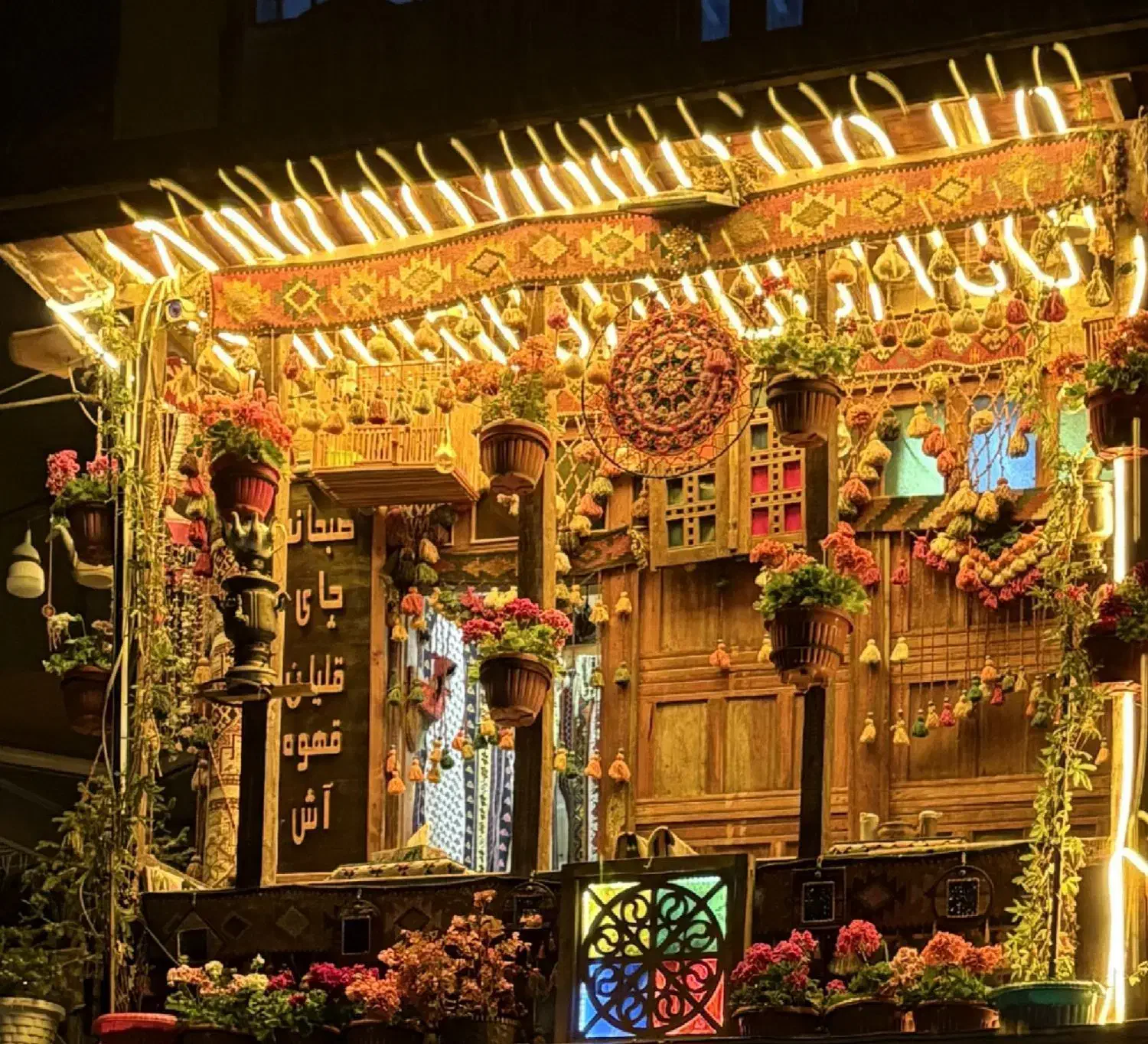 هتل اپارتمان ۴واحده درشهرک تاریخی ماسوله|استخدام سرایداری و نظافت|ماسوله, |دیوار