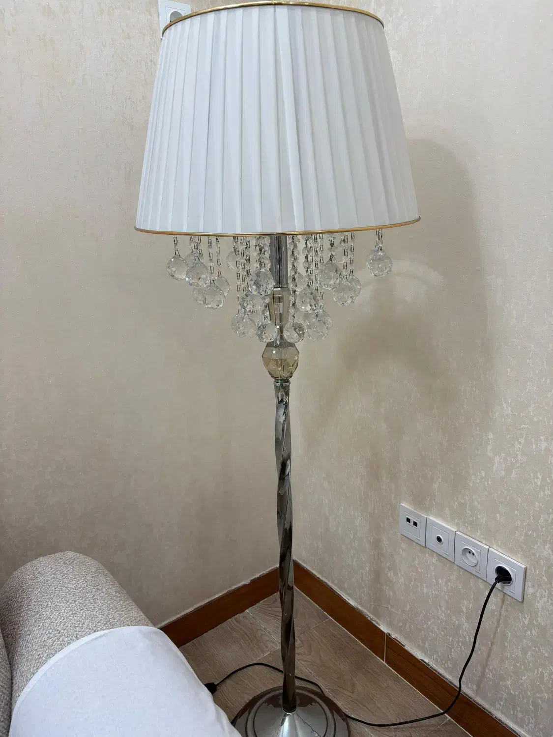 آباژور|چراغ خواب و آباژور|رشت, نیروی دریایی|دیوار