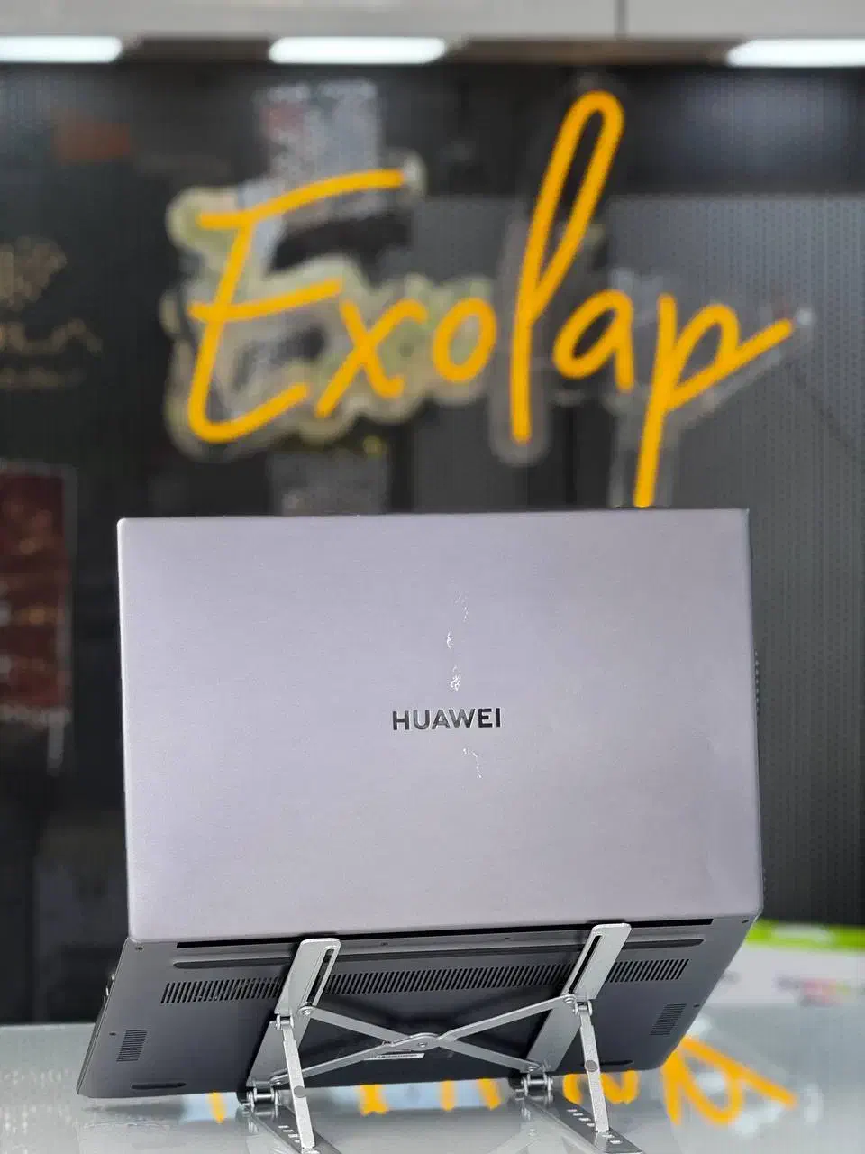 لپ تاپ Huawei طراحی زیبا و عملکرد روان|رایانه همراه|یزد, |دیوار