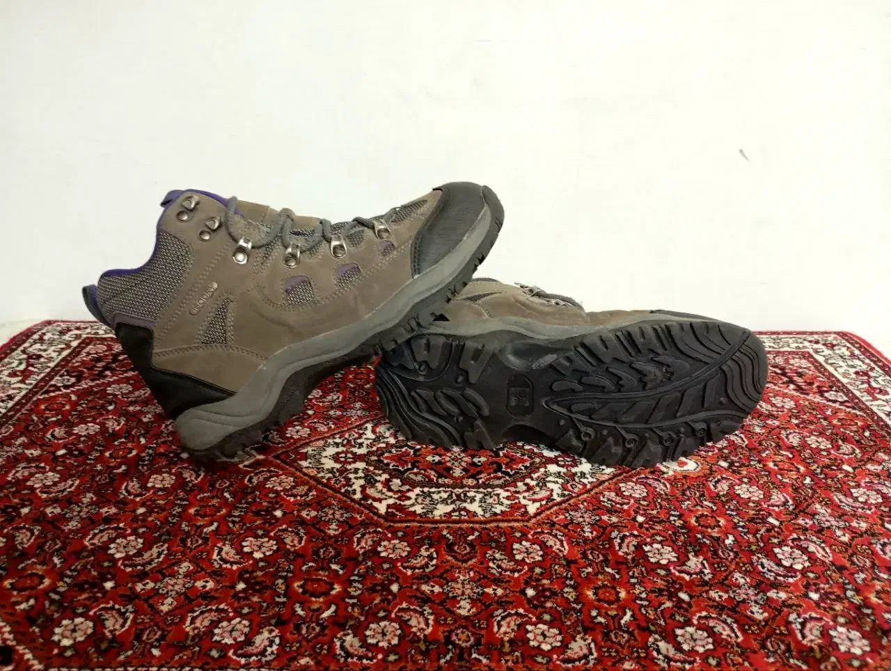 پوتین بوت کوهنوردی اورجینال|کیف، کفش، کمربند|همدان, |دیوار