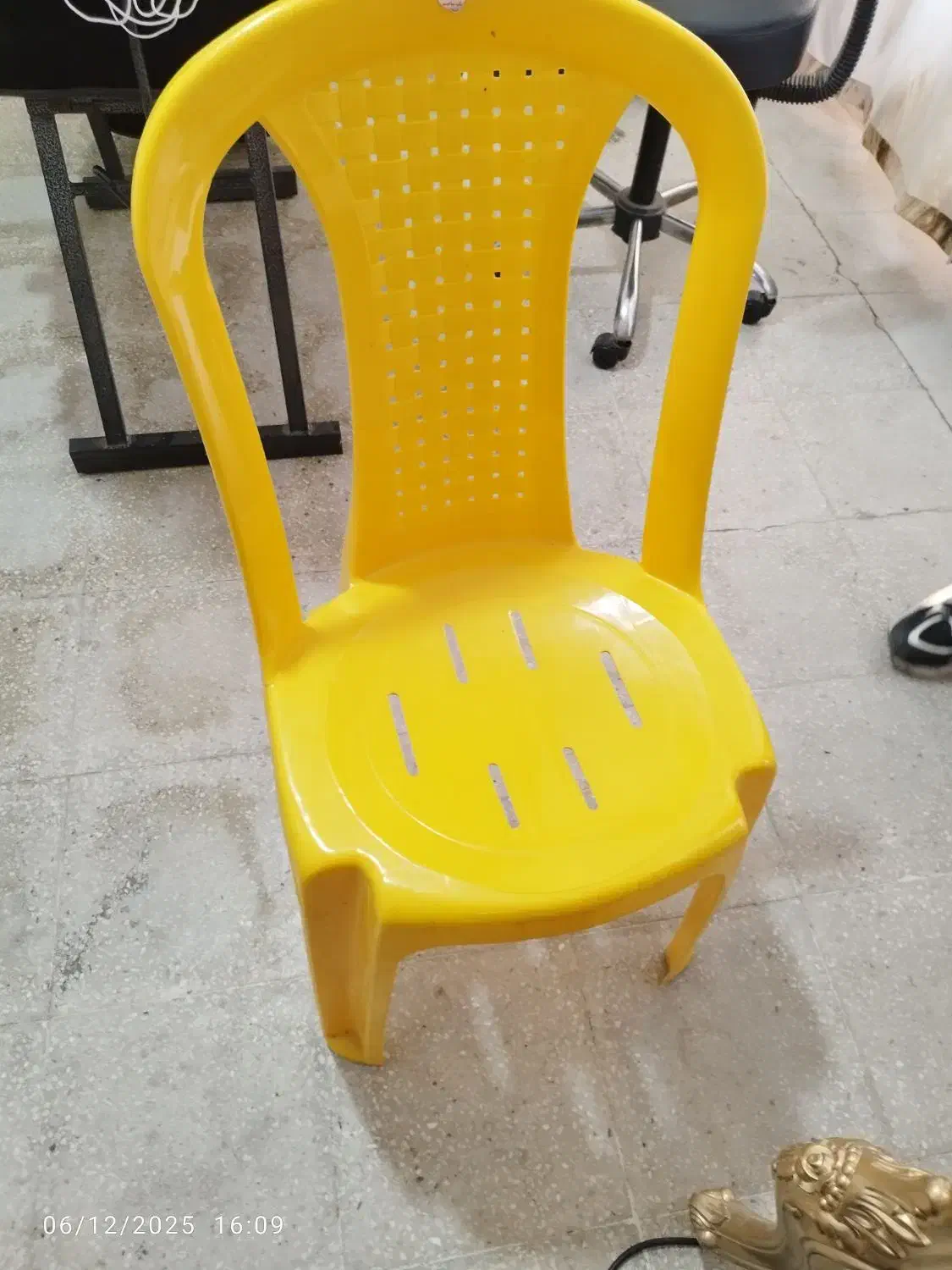 صندلی پلاستیکی|صندلی و نیمکت|کرمانشاه, |دیوار