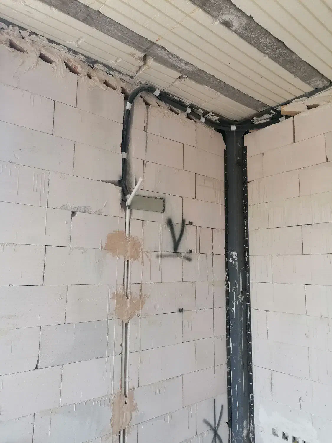 نصاب کولرگازی و داکت اسپلیت|کولر گازی و فن‌کوئل|محمدشهر, همایون ویلا|دیوار