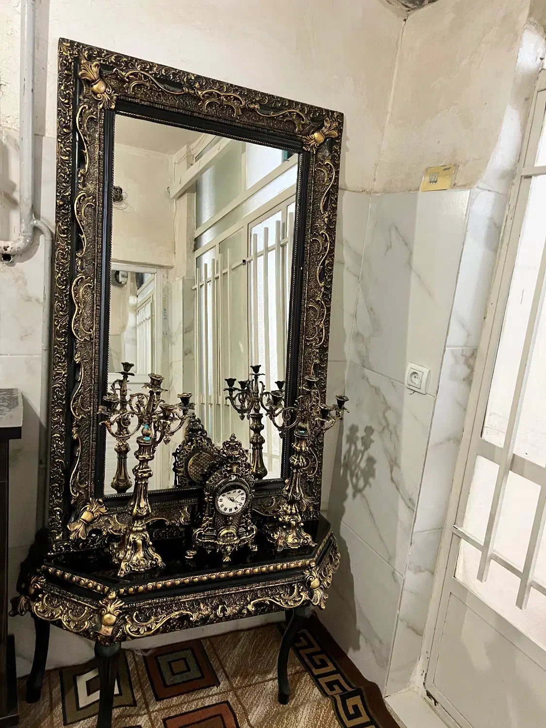 اینه و شمعدان|آینه|رباطکریم, رباطکریم|دیوار