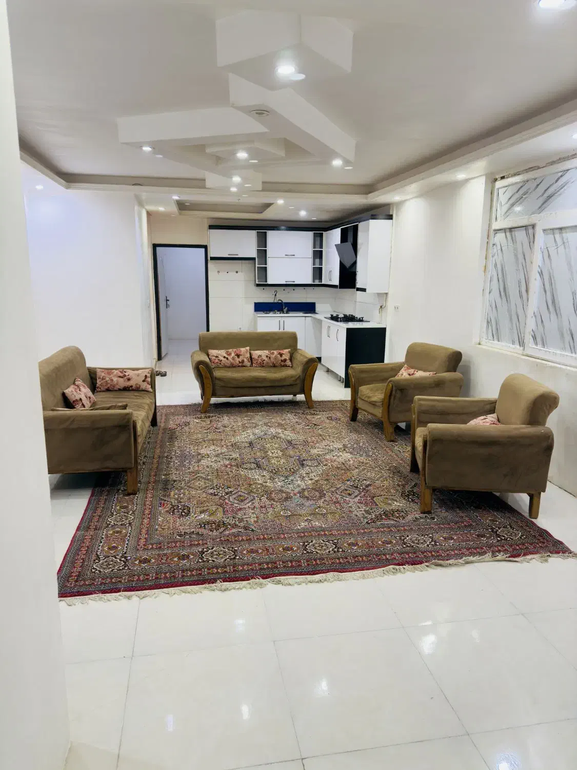 سویت اقامتگاه روزانه .ساعتی .ماهانه .|اجارهٔ کوتاهمدت آپارتمان و سوئیت|اهواز, کیانشهر|دیوار