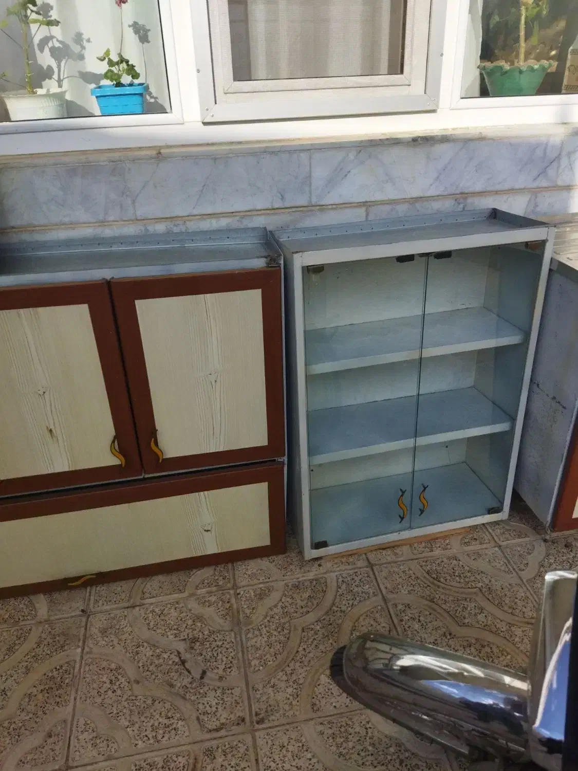 کابینت و آبچکان|آبچکان و نظمدهنده ظروف|صائین قلعه, |دیوار