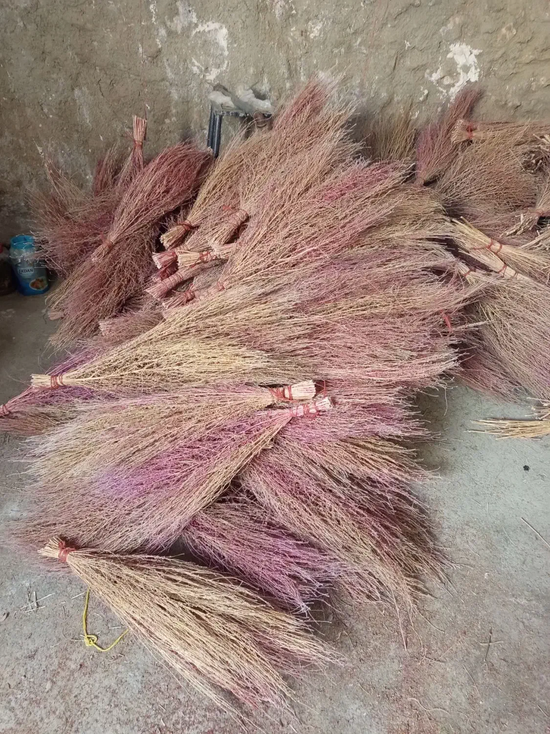 ۱۷۰تا جارو شیرازی (فر.وش یکجا)|جاروبرقی، جارو شارژی، بخارشو|کبودرآهنگ, |دیوار