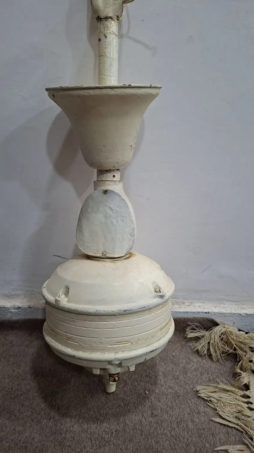 دو عدد پنکه شرکتی جی سی انگلیسی قدیمی|پنکه و تصفیهکنندهٔ هوا|مسجد سلیمان, |دیوار