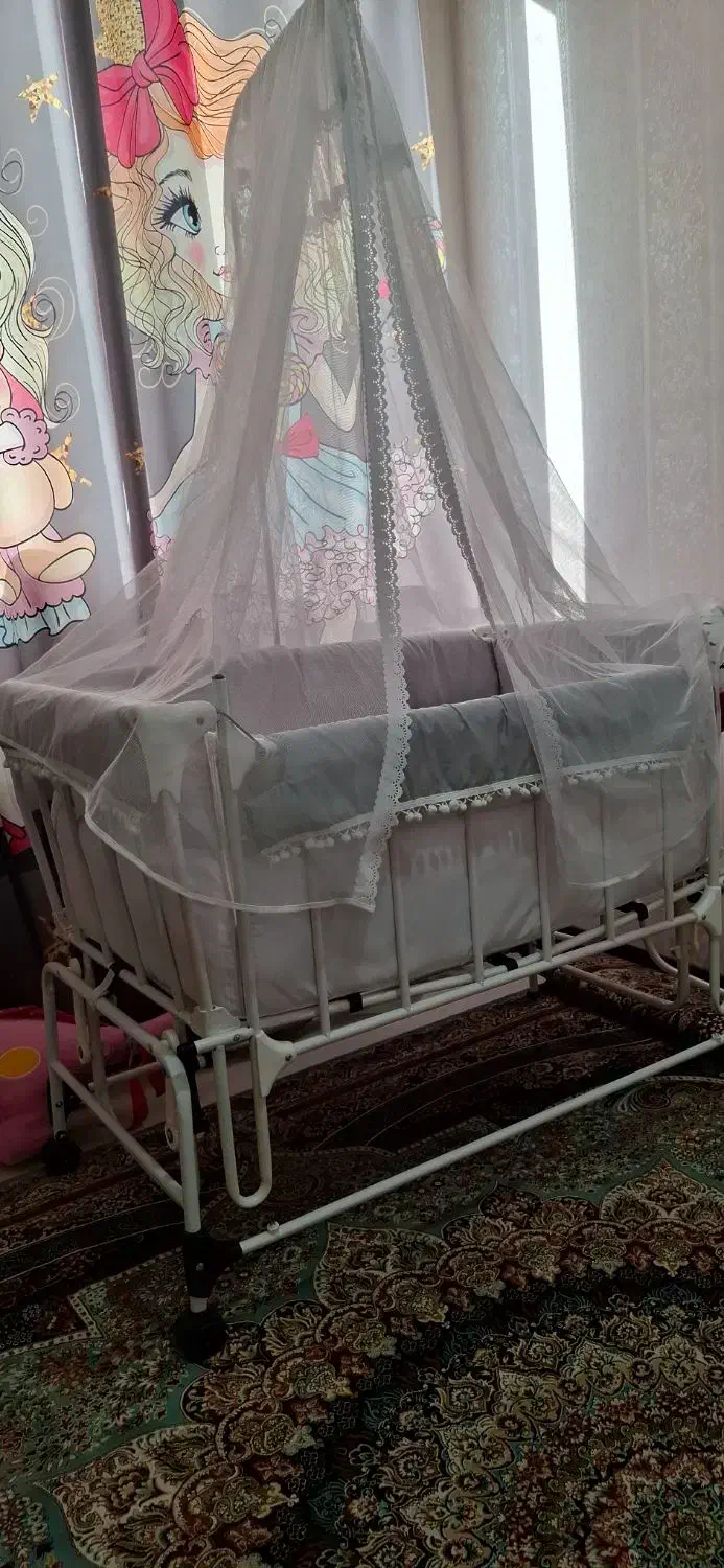 تخت نوزاد . کریر|تخت و صندلی بچه|تهران, هفت چنار|دیوار