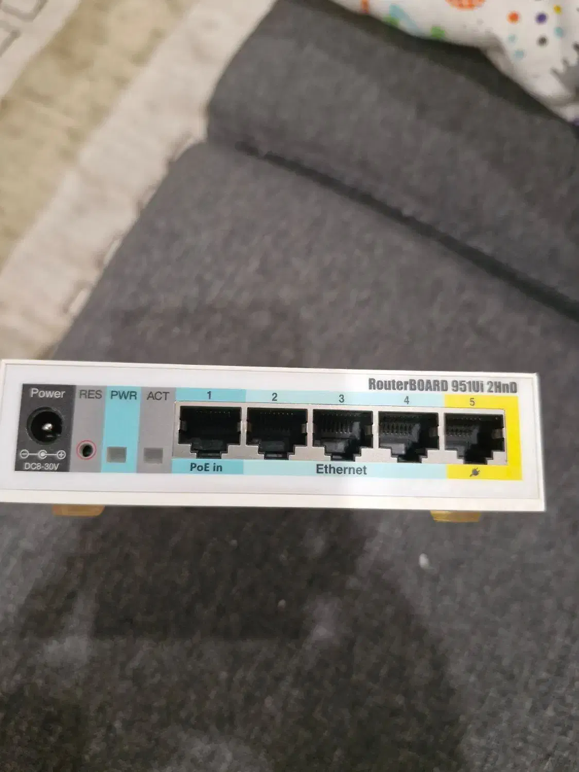 روتر بیسیم میکروتک Rb951ui 2hnd|قطعات و لوازم جانبی رایانه|تهران, شهرک نفت|دیوار