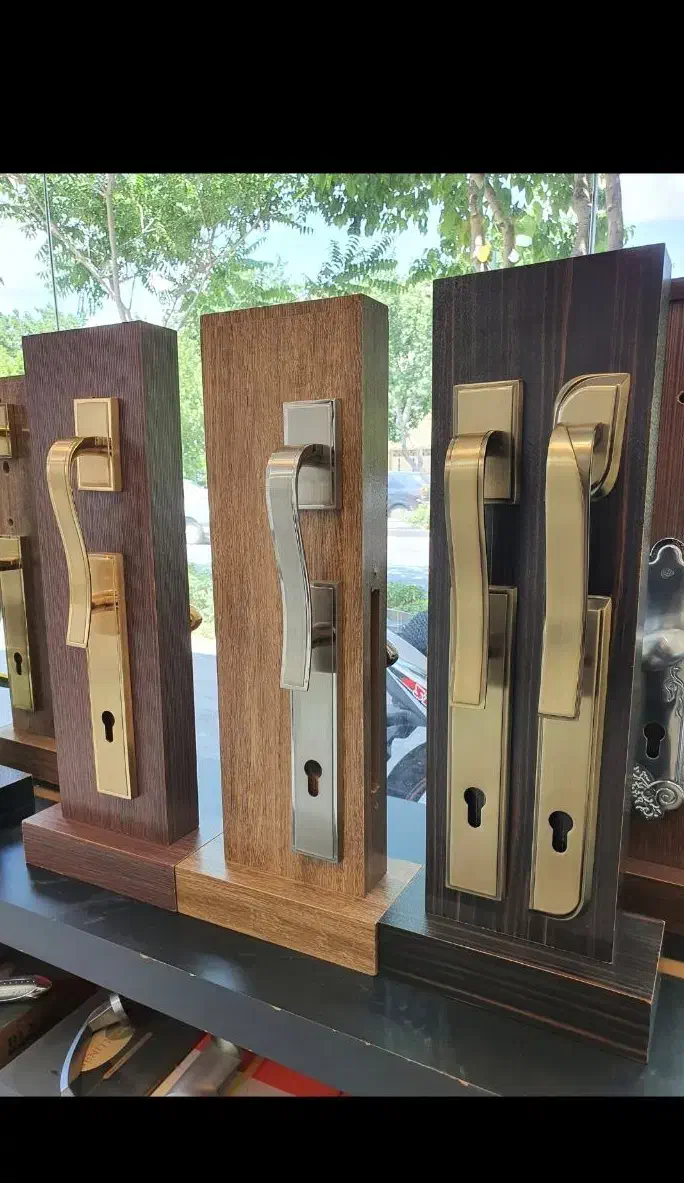 فروش انواع دستگیره با قیمت کارخانه|مصالح و تجهیزات ساختمان|تهران, منیریه|دیوار